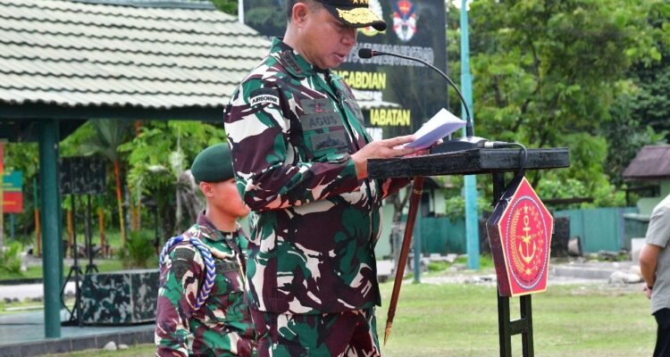 Sukses Menumpas Tokoh OPM, 12 Prajurit TNI Raih Penghargaan