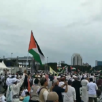 Aksi Solidaritas di Monas: Mars FPI Dinyanyikan dan Bendera Palestina Berkibar