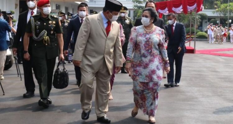 PDIP Melarang Anggotanya Ikut Retreat Pimpinan Daerah, Apakah Ini Menyulut Konflik Megawati-Prabowo?
