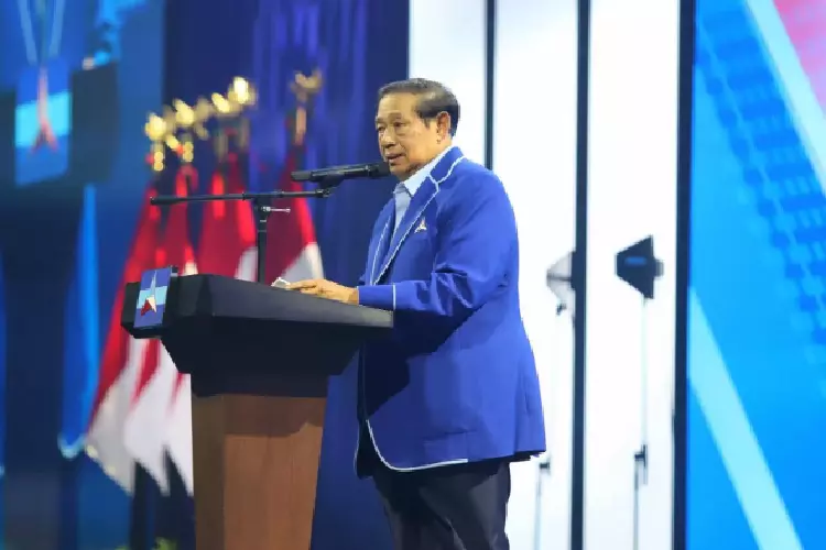 Momen SBY Menyatakan Dukungannya untuk Pemerintahan Jokowi di Kongres Partai Demokrat
